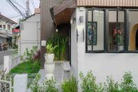 Gallery House Old Town Chiang Mai - Groups & Families - B&B