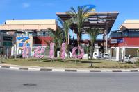 2-Bedroom Bungalow with Roof Terrace - Central La Zenia - Free WiFi - Chambres d'hôtes Playas de Orihuela