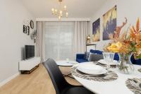 Modern Apartment with Balcony Mokotów Business Centre by Renters