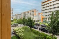 Modern Apartment with Balcony Mokotów Business Centre by Renters