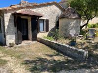 Gite de Claire Fontaine avec vue sur Monflanquin - Chambres d’hôtes Monflanquin