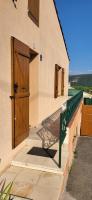 Studio meublé avec terrasse - B&B