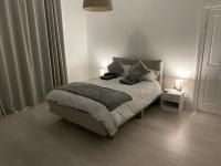 5 Bedroom-Great House & Location-NEW DAY PROPERTIES - Ferienwohnung South Shields