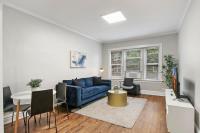 Chic & Fully Furnished 2BR Apartment - Roscoe 1 - Bed and Breakfast