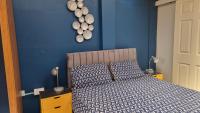 B&B Ashford - Glebe House, Private entrance, free parking on drive, Self check in, Netflix - Bed and Breakfast Ashford