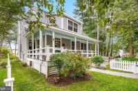 Waterfront Home & Golf Getaway - B&B Berlin