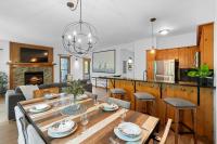 Les Falaises Tremblant - Ski Inout Condo W2bdrs - B&B