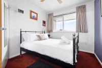 B&B Melbourne - Fitzroy meets Clifton Hill at this Cosy Retreat - Bed and Breakfast Melbourne