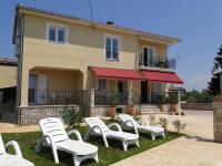Studio-Apartment mit Balkon