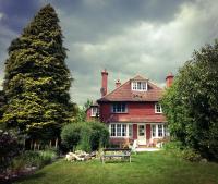 B&B Claygate - Rosemead Guest House - Bed and Breakfast Claygate
