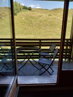 Appartement Hauteurs Super Besse - 4 personnes -Piscine & Garage - Chambres d'hôtes Besse-et-Saint-Anastaise