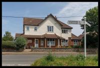 Overcliff Lodge, Mundesley sea view, sleeps 22 - B&B Mundesley