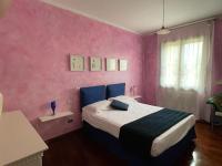 Queen Room with Balcony