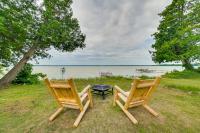 Lakefront Michigan Abode with Deck and Fire Pit! - Bed and Breakfast