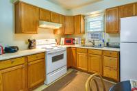 Quaint Cody Cottage with Grill Walk to Downtown! - B&B Cody