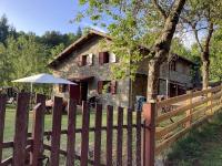 Holiday House Casini di Corte - B&B Corfino