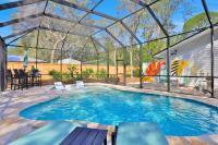 Renovated home with private pool, patio, outdoor fireplace, & grill - B&B Saint Augustine