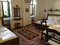 Camera Tripla Deluxe 