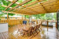 South Haven Oasis - Private Hot Tub, Pool and Grill! - B&B South Haven