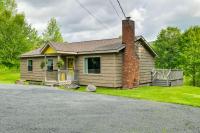Quiet Catskills Getaway w/ Deck & Mtn Views - Chambres d'hôtes New Kingston