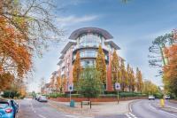 Penthouse Park View - Chambres d'hôtes Woking