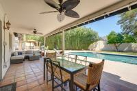 B&B Phoenix - Phoenix Home with Pool about 10 Mi to Camelback Mtn - Bed and Breakfast Phoenix