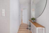Vetulaniego Apartment with Air Conditioning & Parking by Renters Prestige - Ferienwohnung