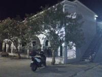 Panos Apartments - B&B Laganás
