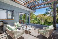 Beach Meets Bush at Expansive Treetop Oasis - B&B
