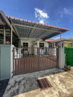 Nurjah Homestay - Bed and Breakfast Kuala Terengganu