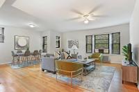 Charming 3BR Chicago Apt in Prime Location - B&B
