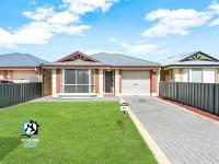 Coastal Vibe, 4 beds Short Walk to the Beach - B&B Aldinga Beach