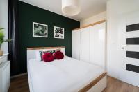 Nice Apartment - Near Sky Tower - Private Parking - B&B Breslavia