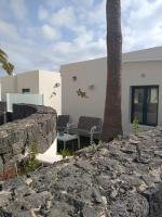 Bungalow Paseo del Mar- PLAYA ROCA Residence sea front access - Free AC - Wifi - Ferienwohnung
