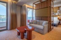 Suite King com 1 Quarto e Vista Mar