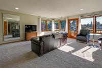 Relax & Recharge: Edgewood Home w/ Balcony - B&B Edgewood