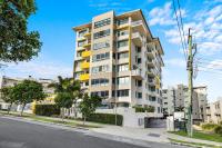 Nova Mooloolaba Beach Apartments - Bed and Breakfast Mooloolaba