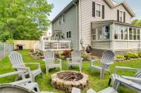 Sodus Point Home - Walkable to Beach! - B&B