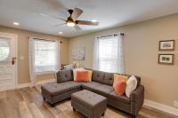 Welcoming Willoughby Home: 1 Mi to Historic Dtwn - Bed and Breakfast Willoughby