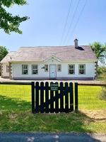 B&B Enniskillen - Quiet Farm Bungalow Enniskillen Fermanagh - Bed and Breakfast Enniskillen