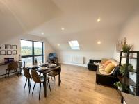 B&B Tunbridge Wells - Stylish & Spacious Apartment - Bed and Breakfast Tunbridge Wells