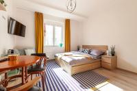 B&B Prague - Renovated Cosy & Quiet flat near Smichov Station - Bed and Breakfast Prague