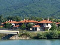 Vacation house in Pravets golf resort At Pravets Lake - B&B Pravets