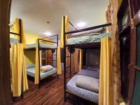 Posto Letto in Dormitorio Misto con 6 Letti