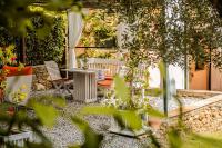 MONOLOCALE CASENUOVE con GIARDINO - Ferienwohnung Castiglioncello