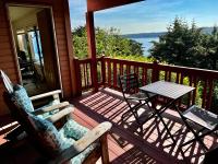 The Peregrine Suite - Comfort and Luxury in the Heart of Kodiak - B&B Kodiak