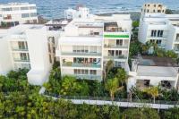 3 bedroom luxury condo next to beach & pools, ac and internet - B&B