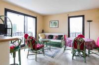Très bel appartement de Standing a 300 mètres de la mer, et à proximité du casino de Deauville - B&B
