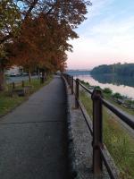 Black Diamond Lux - deluxe riverside apartment - B&B Senta