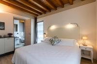 Double or Twin Room with Terrace